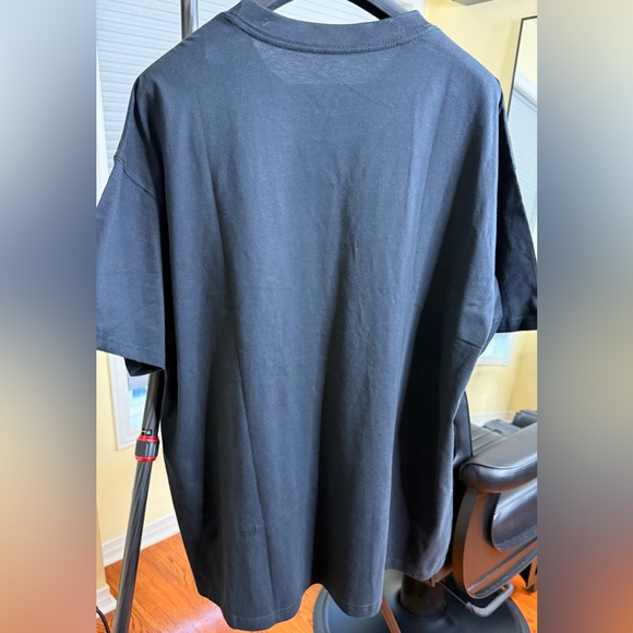 Beautiful Nike T-shirt!!! - Picture 5 of 7